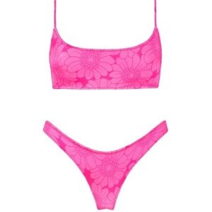 Pink triangl bikini with flower design